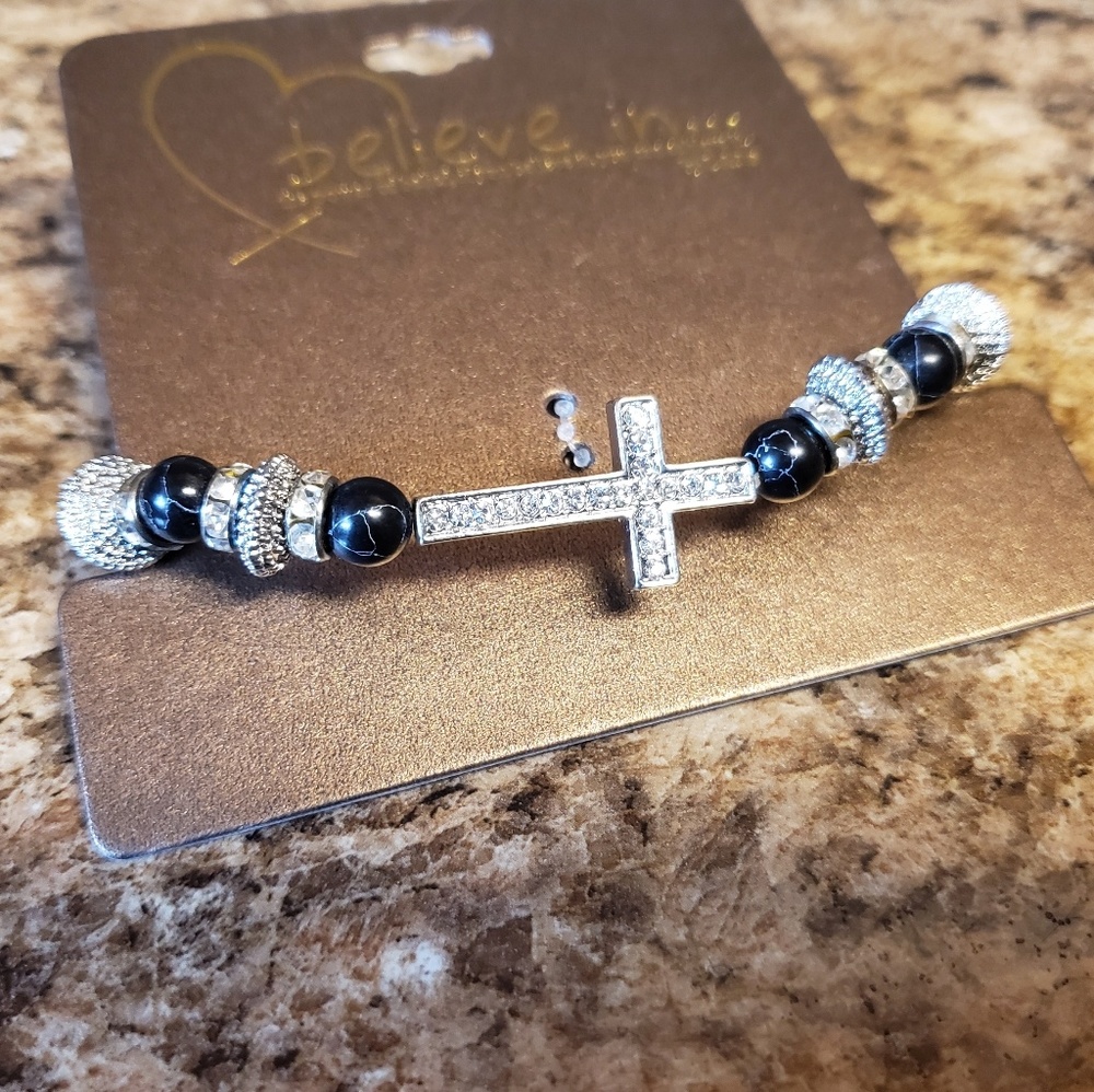 New L&J Bracelet - Picture 2 of 2